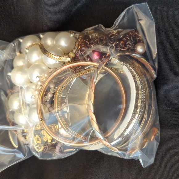 Jewelry - 25 Bracelets
